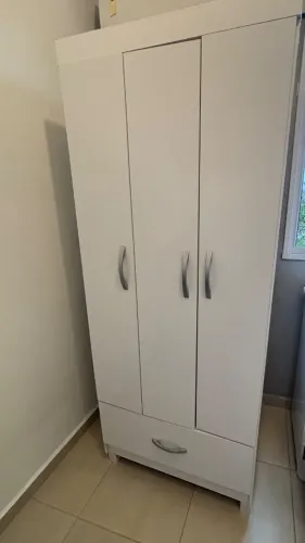 Guarda roupa 3 portas