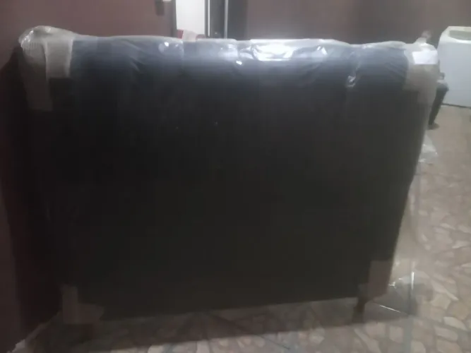 Vendo cabeceira, preta nova nunca foi usada 
