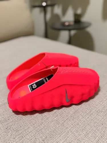 Slide Nike Mind 001 Solar Red Vermelho