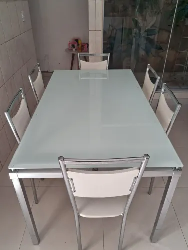 Mesa de aço inox 6 cadeiras de vidro 
