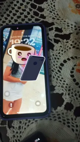 iPhone XR com defeito