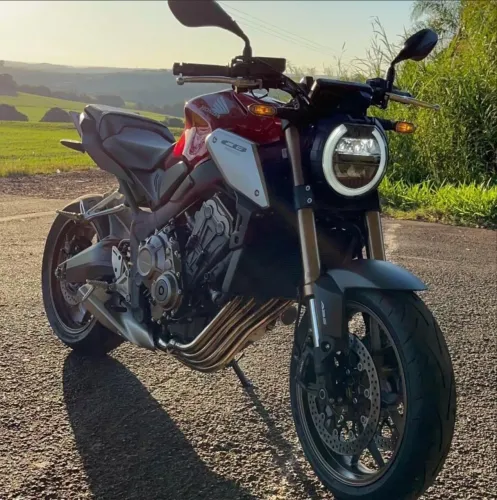 HONDA CB650 R , 5 MIL KM RODADOS , UNICO DONO , IPVA 2026 PAGO