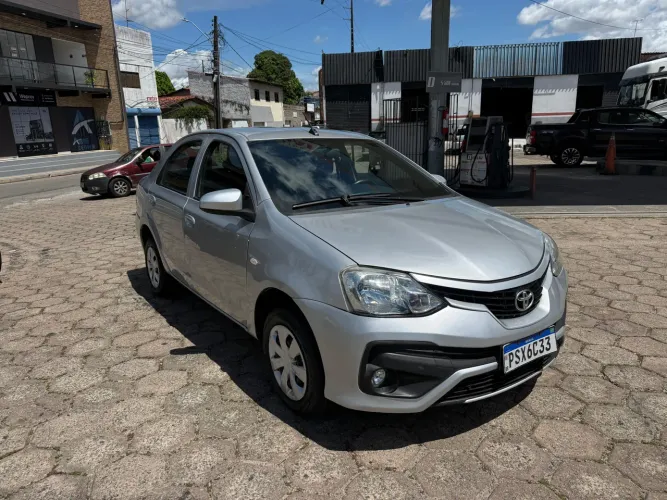 Toyota Etios X Sedan 1.5 Flex 16V 4P Mec. 2018