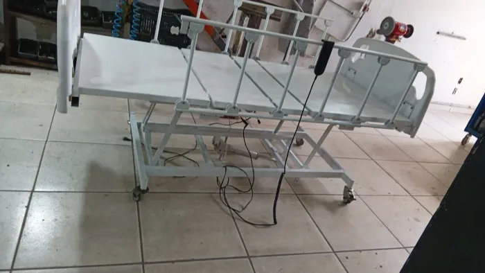 Cama hospitalar elétrica