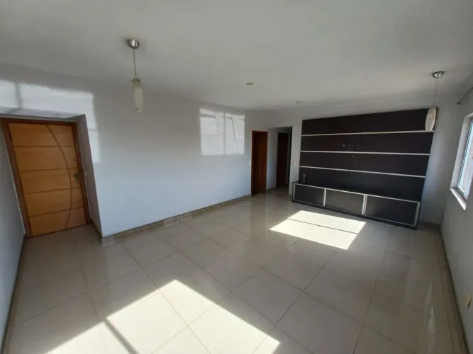 Apartamento em Itapoã com 105 m² , 3 quarto(s) , 1 suíte(s) , 2 vaga(s)
