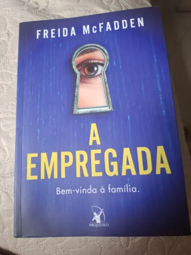 Livro a empregada