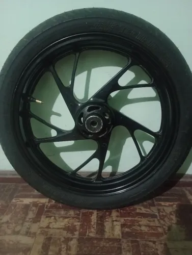 Roda dianteira CB Tuwister/ 2016.