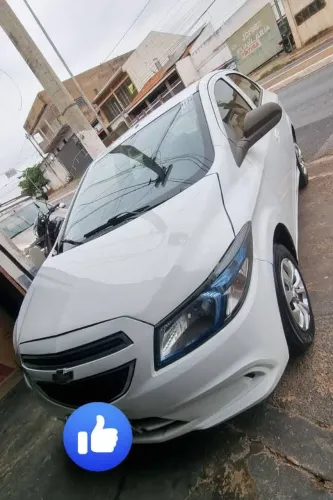 Chevrolet Onix Hatch LT 1.0 8V Flex Power Mec. 4P 2015