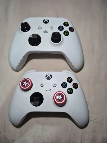 Xbox Series S Dois Controles 