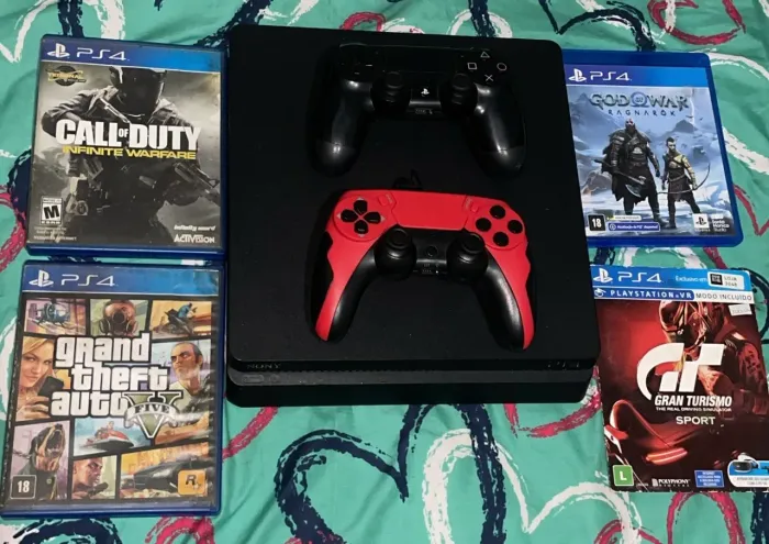 Vendo ou Troco Ps4 Super Slim 1TB