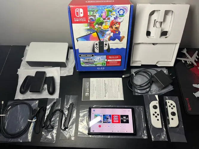 Nintendo Switch Oled IMPECÁVEL c/ micro sd 128gb