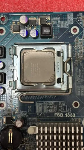 Processador Intel + Placa-mãe + 4GB RAM (2x2GB)  