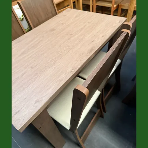 Mesa com 4 cadeiras - entregamos hoje 