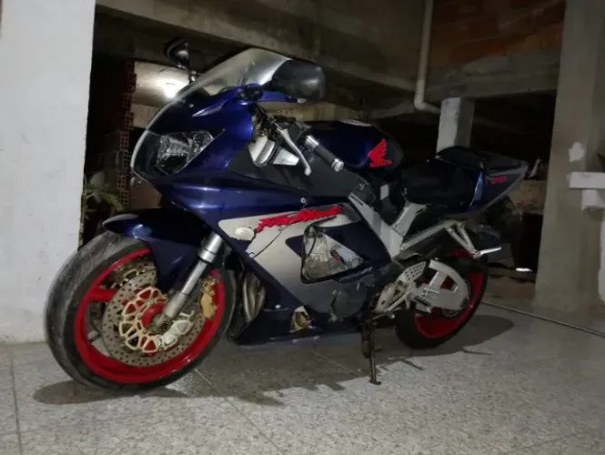Honda CBR Fireblade 900cc 2001