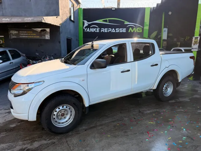 Mitsubishi L200 2022