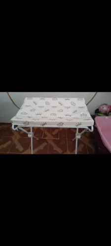 Trocador e para segurar a banheira 
