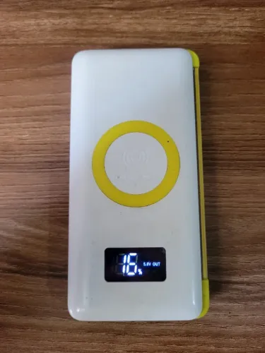 Power Bank Pineng 10000mAh PN-888 Original - Carregamento Sem Fio e Turbo!