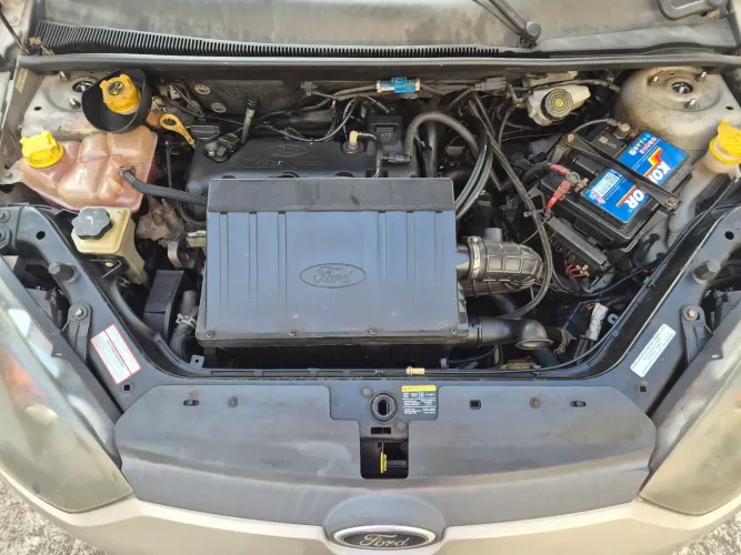 Ford Fiesta Sed. 1.6 8V Flex 4P 2011