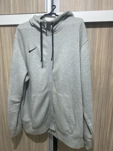 Casaco nike club branco