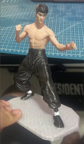 Bruce Lee: Action figure escala 1:10