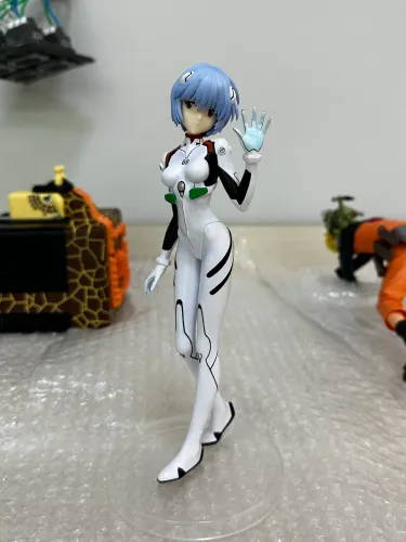 Bandai ichiban kuji- evangelion- rei ayanami Eva suit Prize A