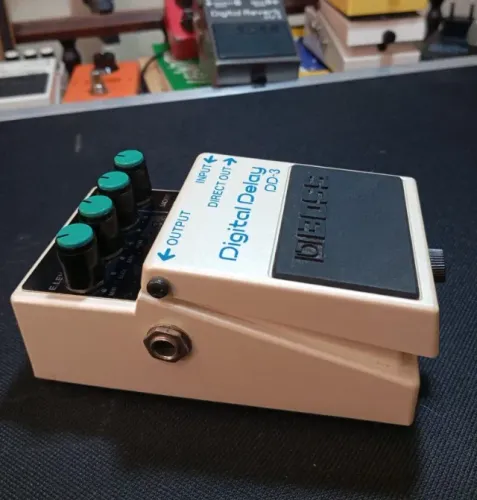 Pedal Boss Digital Delay DD-3