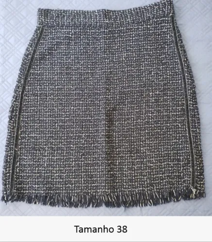 Saia azul em tecido inspiração tweed