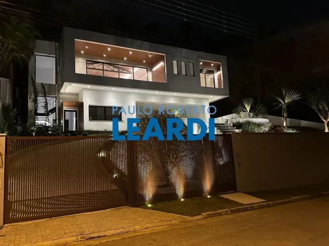 CASA EM CONDOMÍNIO - ARUJAZINHO 1, 2, 3 - SP