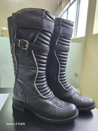 Bota motociclista feminina couro legítimo atron shoes 36