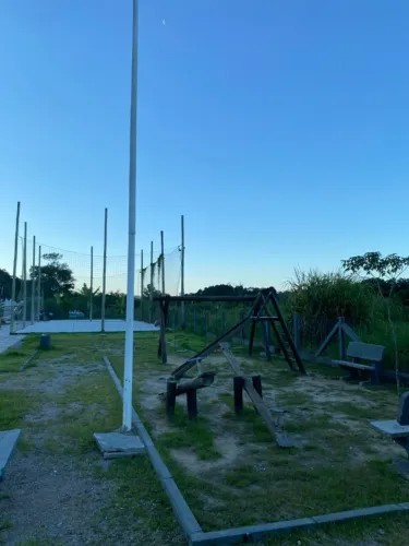 Apartamento Semi-Mobiliado em Ratones - Florianópolis