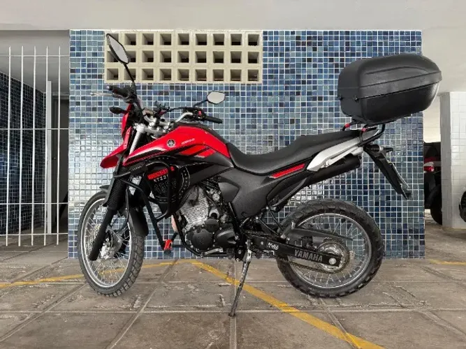 Yamaha XTZ LANDER 250 - Vermelha - 9mil KM 2024