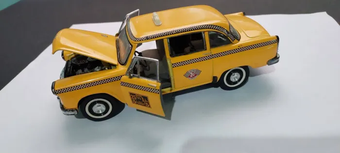 Lote MultiMiniaturas CARS DISNEY KIBON FORDOR CHECKER