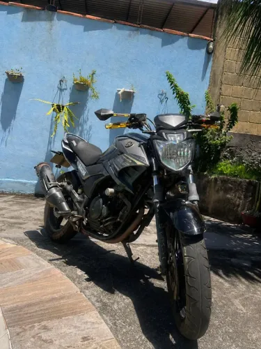 OPORTUNIDADE Fazer 250, ANO 2017 PRETA