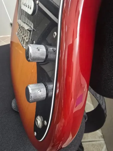 Guitarra Fender Duosonic HS