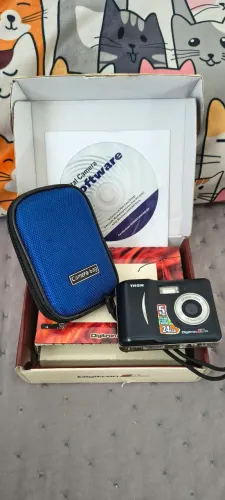 Câmera fotográfica digital Tron