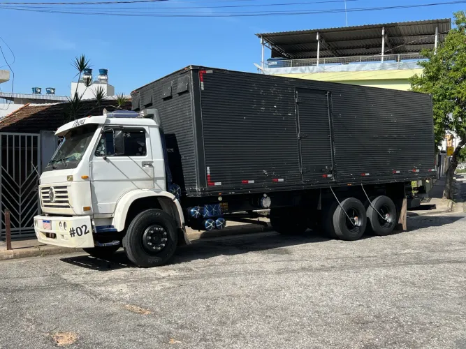Vendo vw 16200 motor cummins