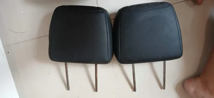 Par Apoio Encosto de Cabeça Mitsubishi Pajero (Preto)