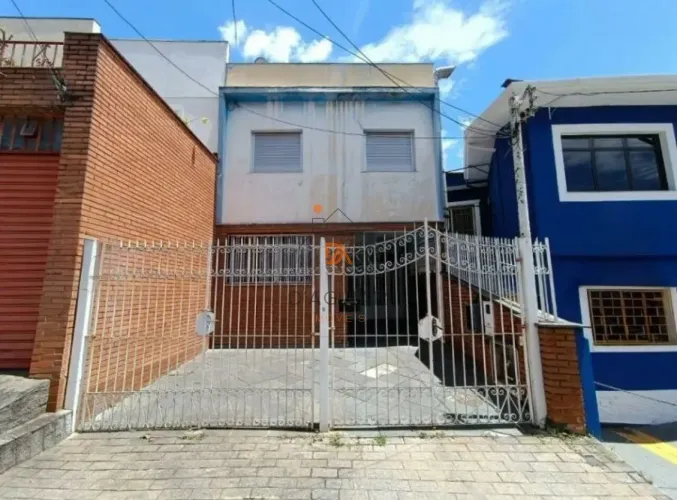 Sobrado para Alugar no Jardim São Paulo (Zona Norte) com 3 dormitórios e 223 m².