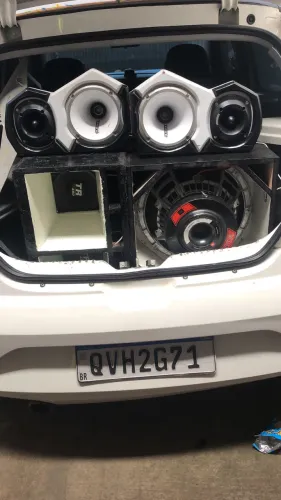 Vendo som automotivo ou a retalho 