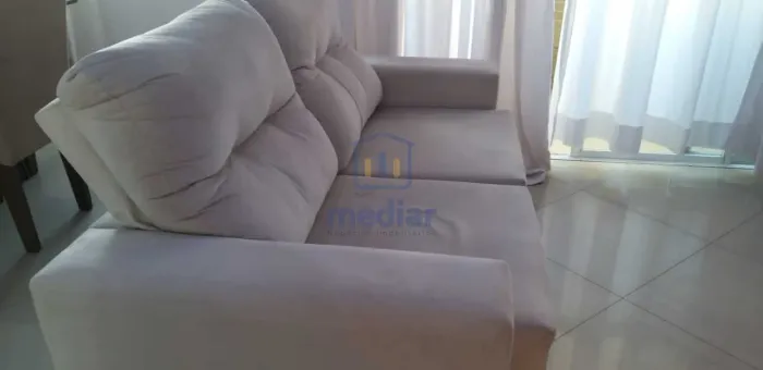 APARTAMENTO NO EMBARÉ - SEMIMOBILIADO - 2 DORMITÓRIOS, 1 SUÍTE, BANHEIROS E VAGA AMPLA DE