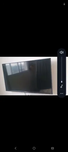 Smart tv com controle 43 polegadas 