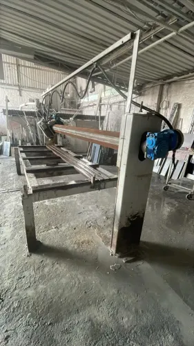Serra 45° Industrial para Mármore e Granito - Corte em Meia-Esquadria