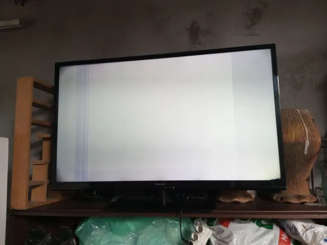 TV com defeito