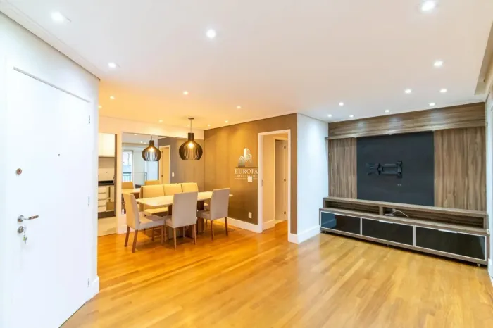 Apartamento para alugar com 81m², 2 quartos e 1 vaga
