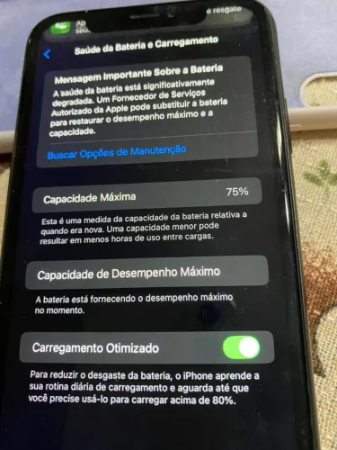 Vendo Iphone XR Preto em ótimo estado. Seminovo. Acompanha Capa