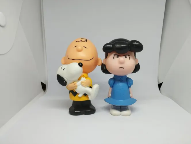 Charlie Brown e snup e Lucy peanuts