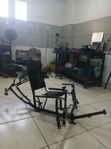 Quadro de triciclo à pedal