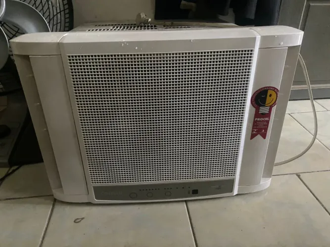 Ar condicionado Consul gelando muito entrego sem custo 7500 BTUs só usar é 110v