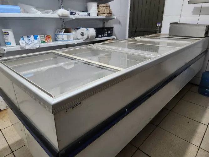 Ilha refrigerada