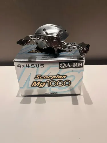 Carretilha Shimano Scorpion MG 1000 Direita